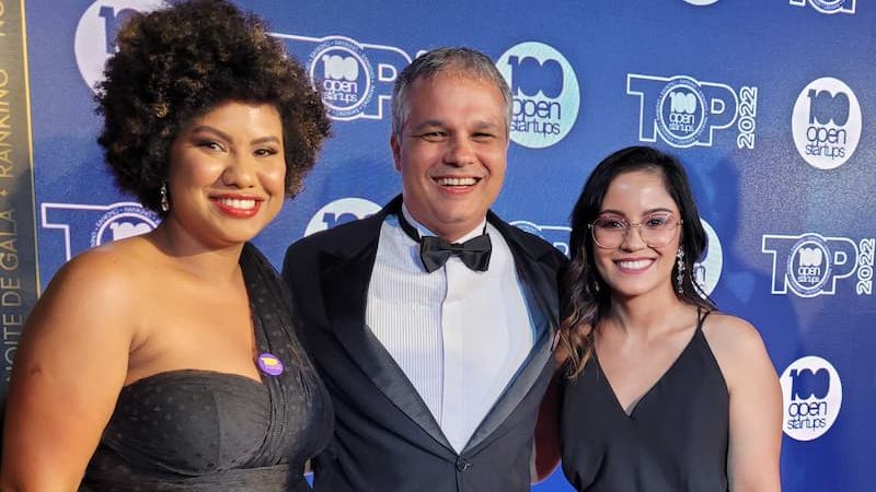 Laís Ramos, Letícia Moreira e Thiago Mattos representaram o Rede Parcerias na cerimônia de premiação